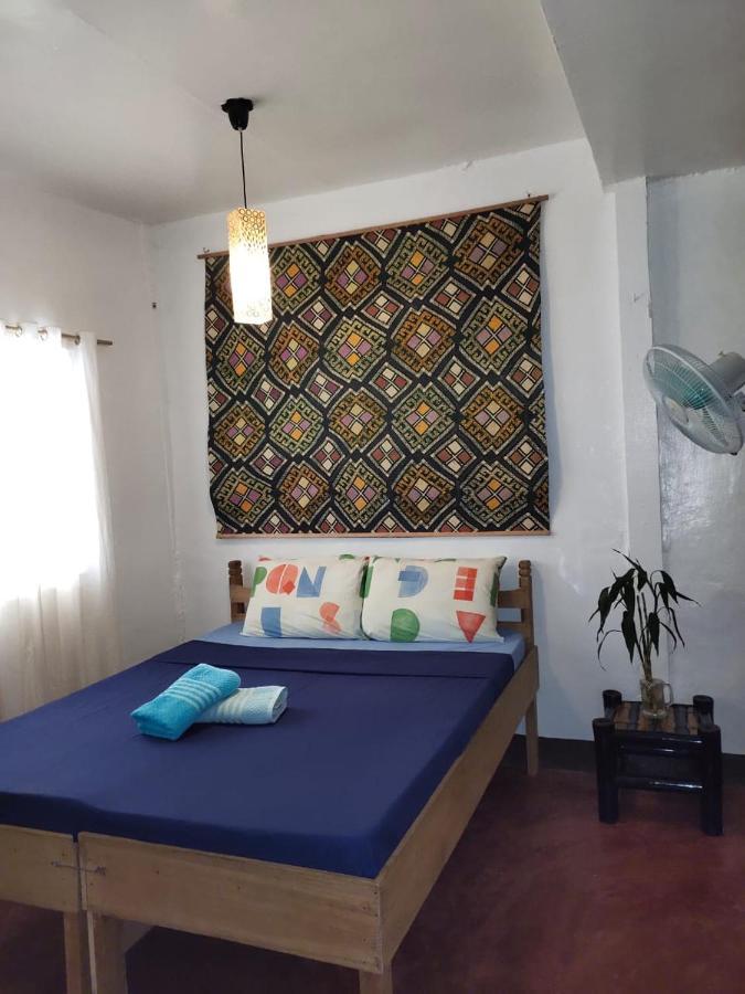 Purple Homestay Hillside Coron Exteriör bild